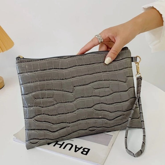Gray crock embossed patent  wristlet clutch - Picture 1 of 3